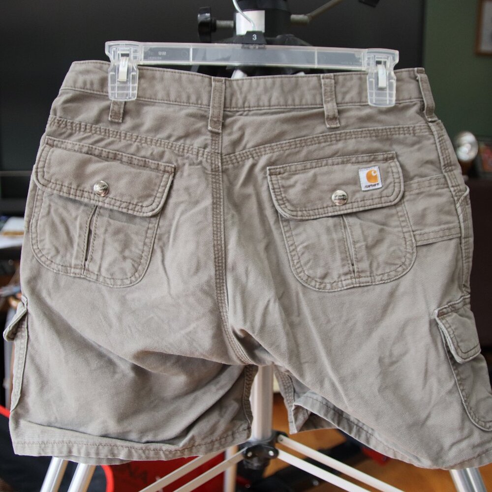 Carhartt Women's shorts.  Size 6 - Picture 4 of 5